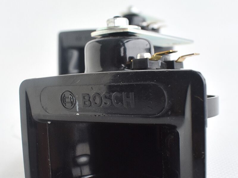 Сирена двогласна 12v bosch puz crna