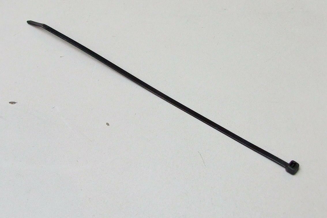 Стега pvc 4, 8x310mm црна