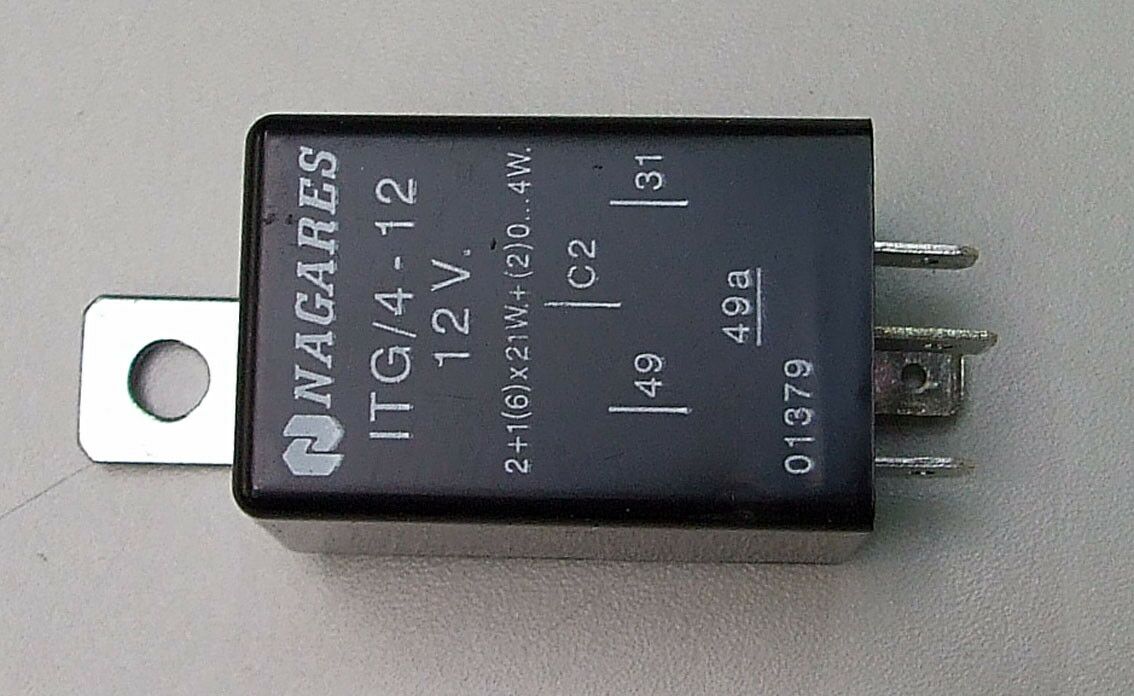 Реле мигавец. 12v ; 4 изводи