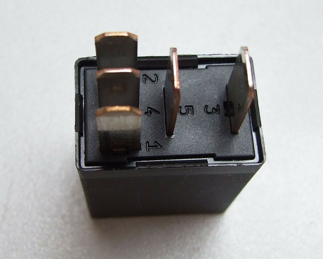 Реле мини 12v 15/25 amp 5 izv.