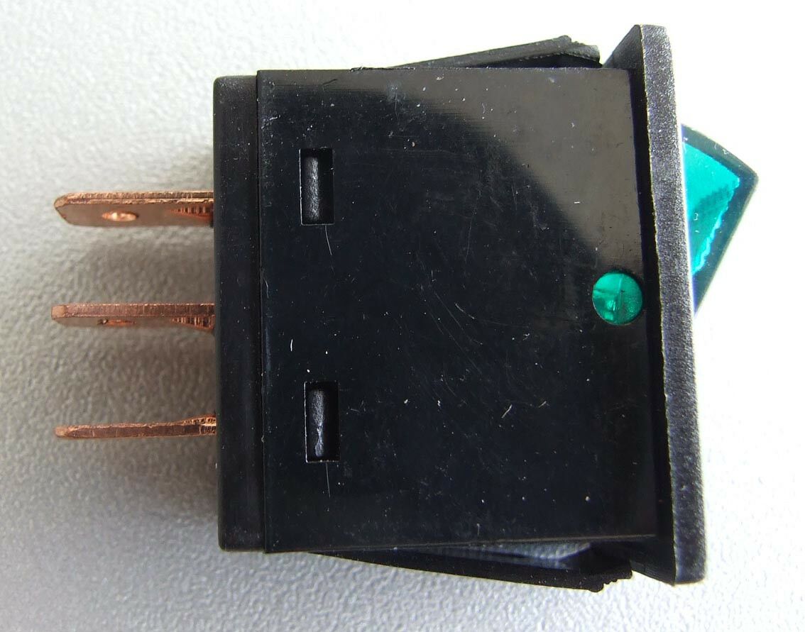 Прекидач 12v 16amp on-off зелена