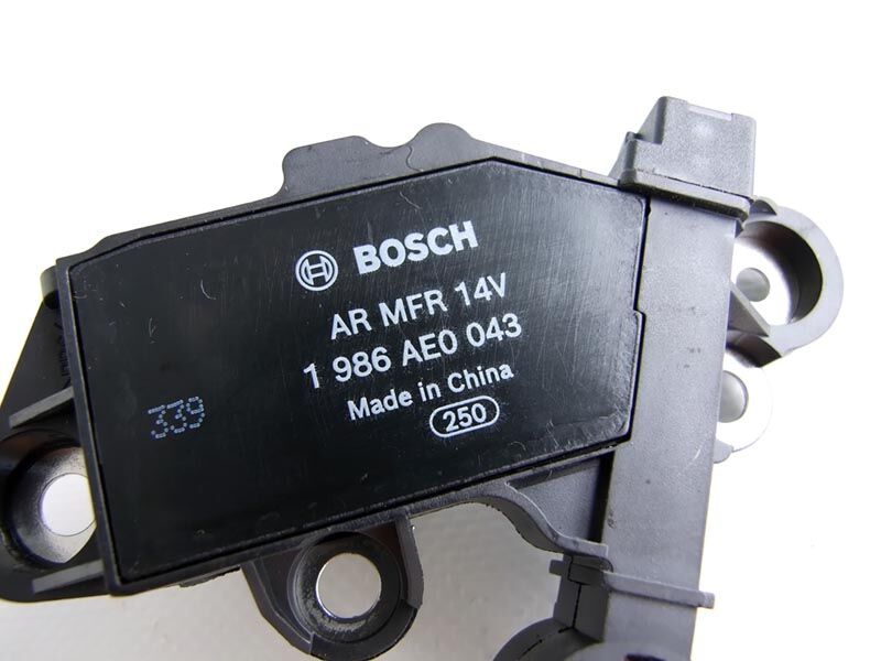 Реглер алт  bosch 12v ford tran